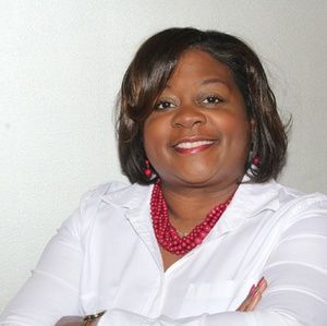 Meet your Posher, Ramona